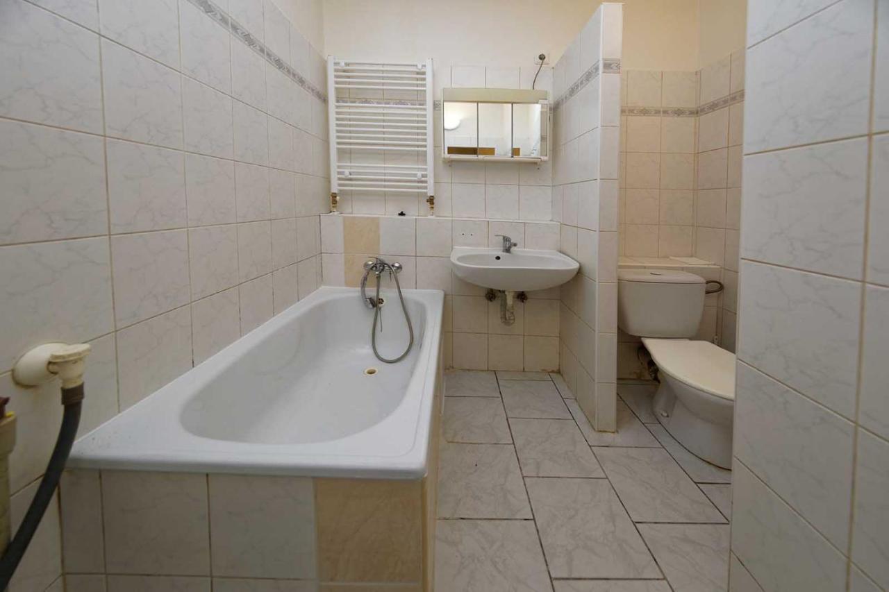 Apartment Lublanska 48 Прага Екстериор снимка