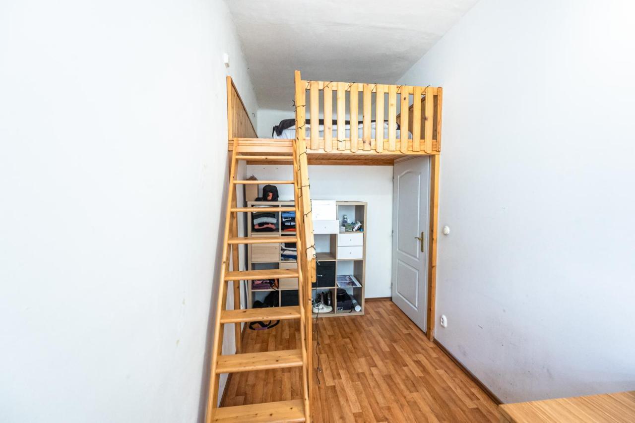 Apartment Lublanska 48 Прага Екстериор снимка