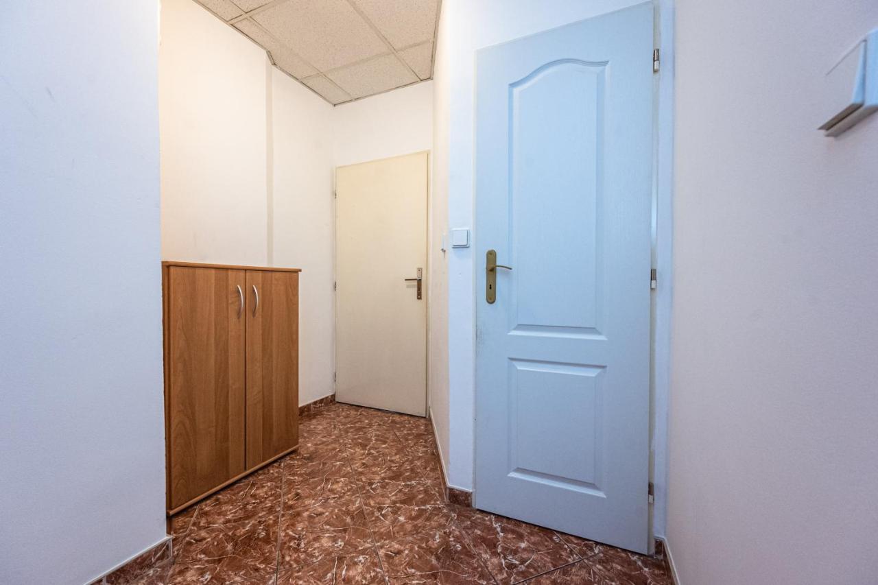 Apartment Lublanska 48 Прага Екстериор снимка