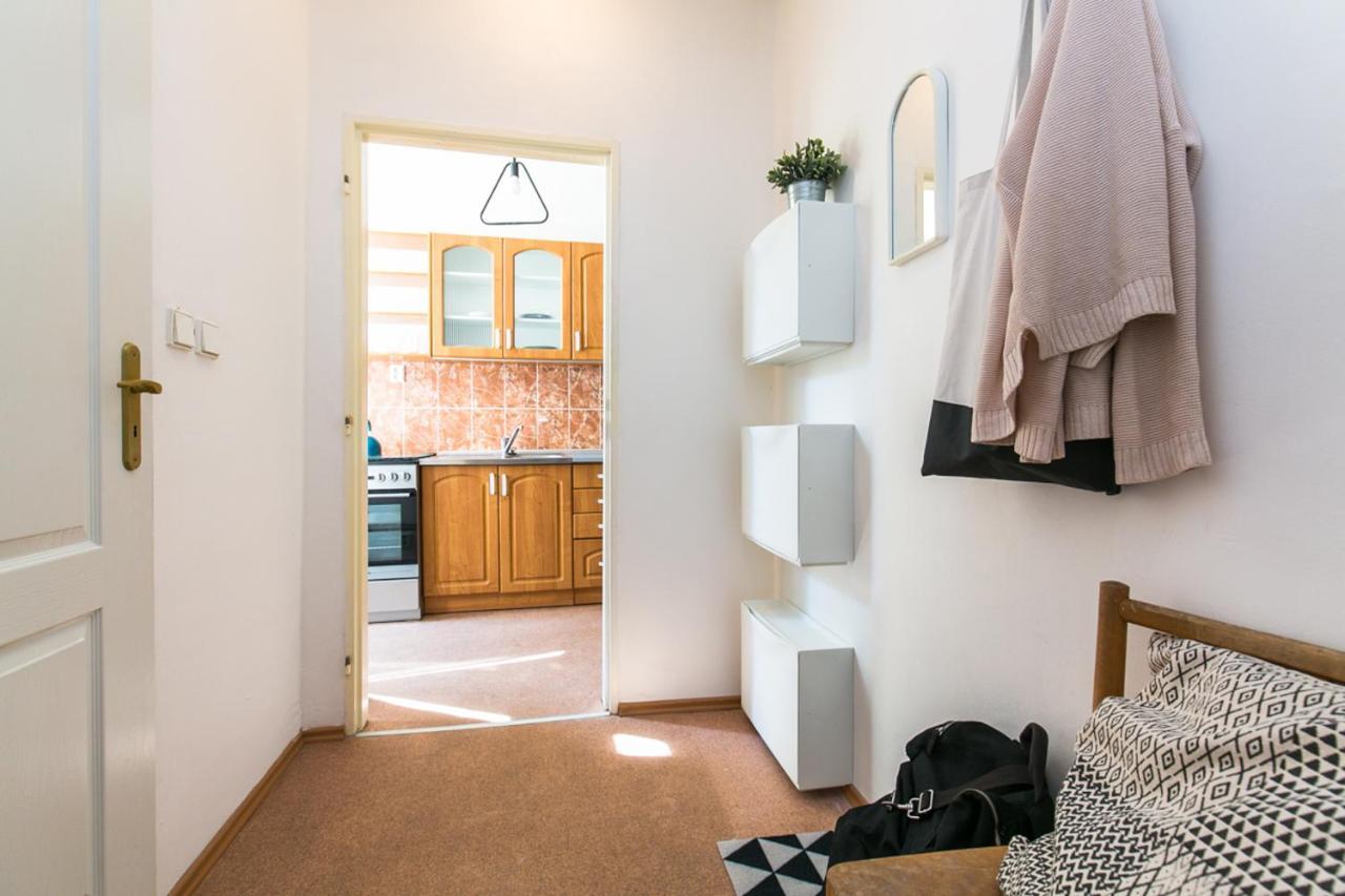 Apartment Lublanska 48 Прага Екстериор снимка
