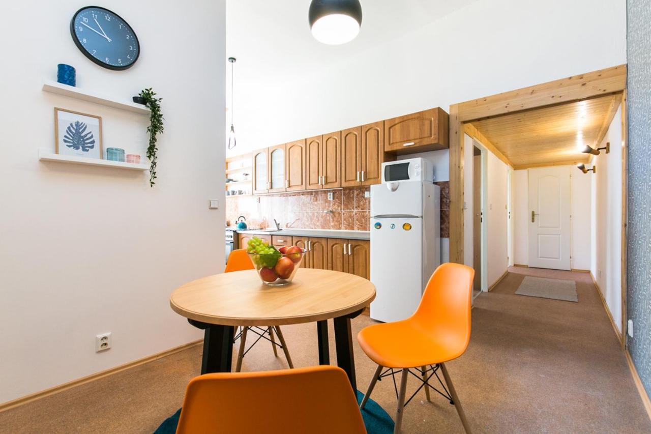 Apartment Lublanska 48 Прага Екстериор снимка