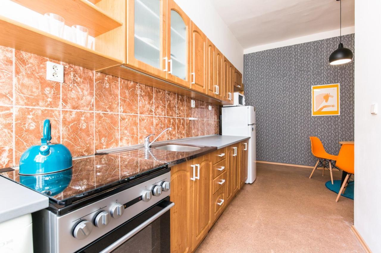 Apartment Lublanska 48 Прага Екстериор снимка